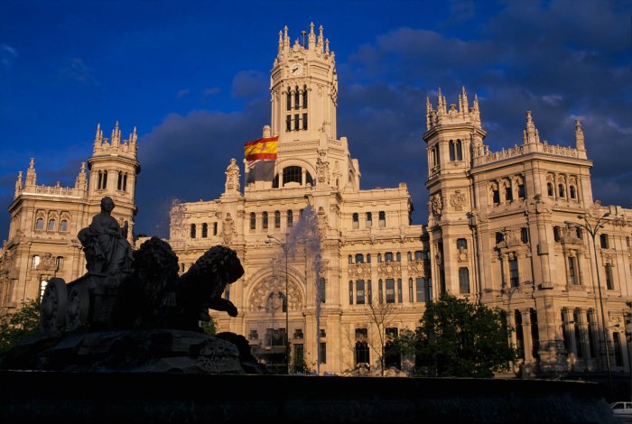 Madrid - Plaza Cibeles y Ayuntamiento